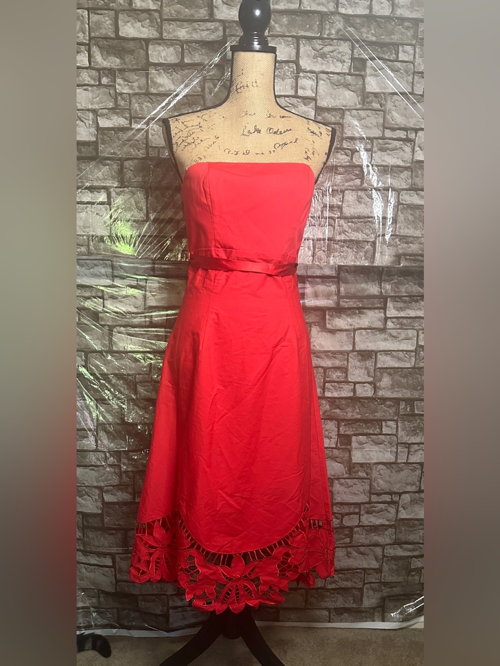 Betsey Johnson Strapless Red Floral Lace-Hem Dress Size 8